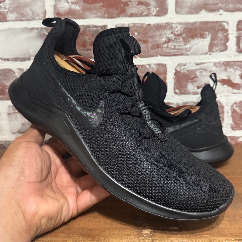 Nike Free TR 8 Women's Sz 11.5 Sneaker Running Shoes Triple Black 942888-002